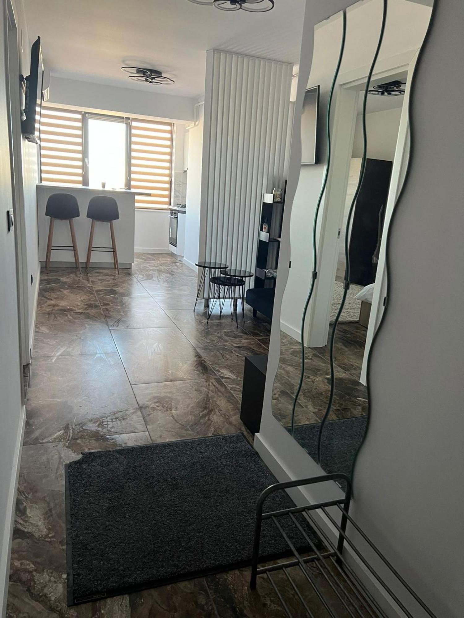 Apartament Bloc Nou - Self Check In - Free Parking Krajowa Zewnętrze zdjęcie